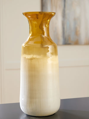 this contemporary vase in amber and white glass is enhanced with hand-painted ombre brushstrokes for a splash of color. The result? A stroke of genius.<br/><br/><b>Product Features</b><ul><li>Made of enamel glass</li><li>T