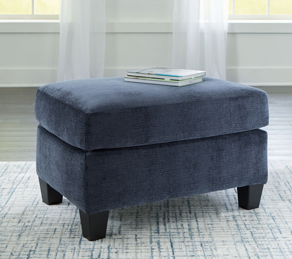  teeming with luster and movement