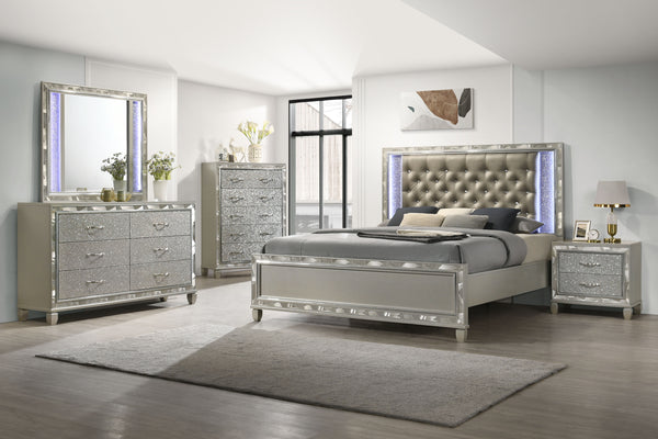  this collection ensures unwavering stability and longevity. Its semi-gloss lacquer Plat