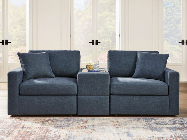  youâ€™re all about low-maintenance lounging. With the performance fabric on this sectional sofa