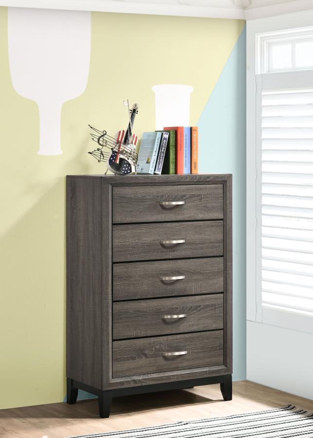 Complete a retro motif with the fine details and color blocking from this grey five-drawer chest. Constructed of oak, the body showcases a light, exposed wood grain that oozes sophistication. Tapered legs in a black finish offer a modern feel, adding visu