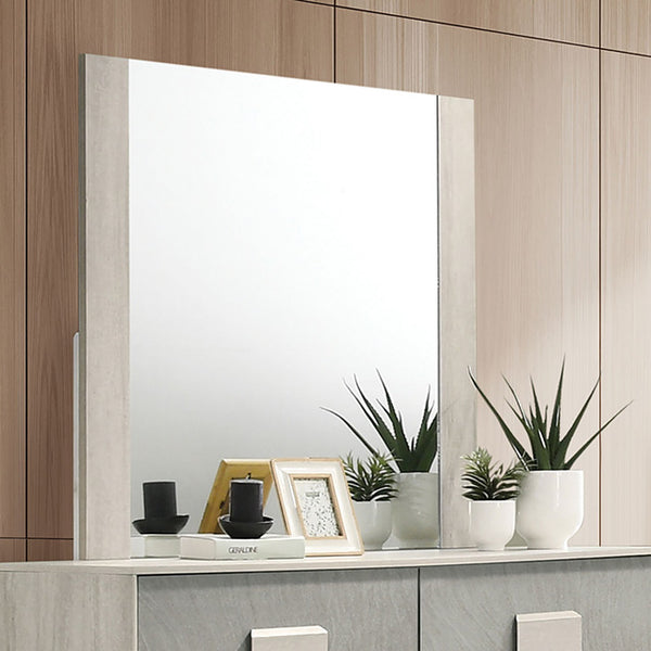 Lincolt Mirror