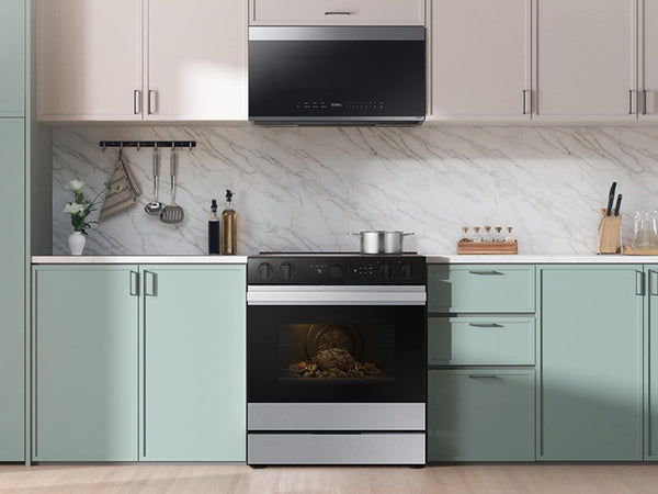 Bespoke Smart Slide-In Electric Range 6.3 cu. ft. with Smart Oven Camera & Illuminated Precision Knobs