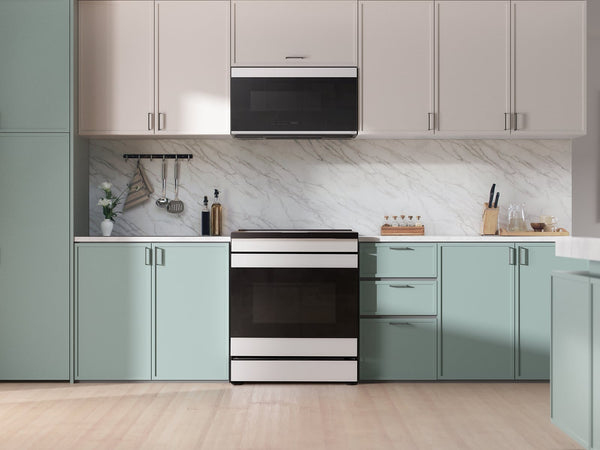 Bespoke Slide-In Induction Range 6.3 cu. ft. with AI Home & Smart Oven Camera