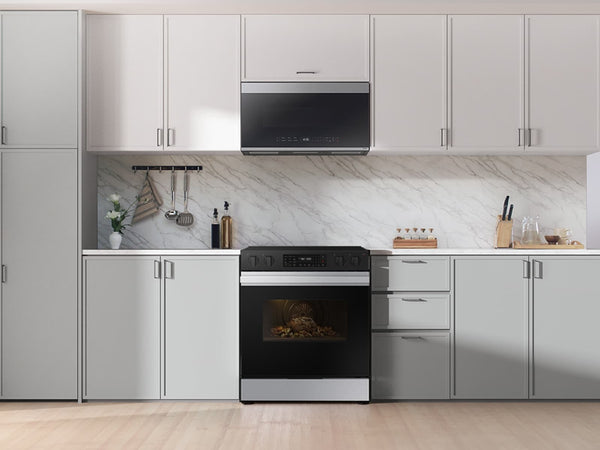 Bespoke Smart Slide-In Electric Range 6.3 cu. ft. with Air Fry & Precision Knobs