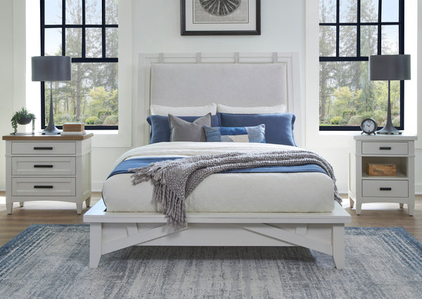 Americana Modern Bedroom King Platform Bed