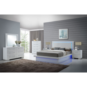 Sapphire - 5/0 Queen 6 Piece Bedroom Set (Bed & Dresser & Mirror & Chest & 2 Nightstands) - White
