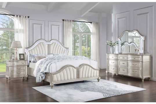 Evangeline 4-piece Upholstered Platform Queen Bedroom Set Ivory and Silver Oak