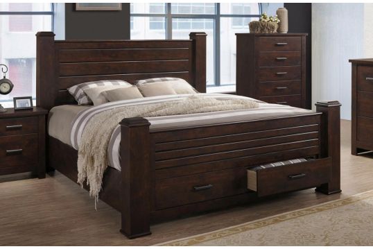 Leslie 3pc Cal King Panel Bed with storage