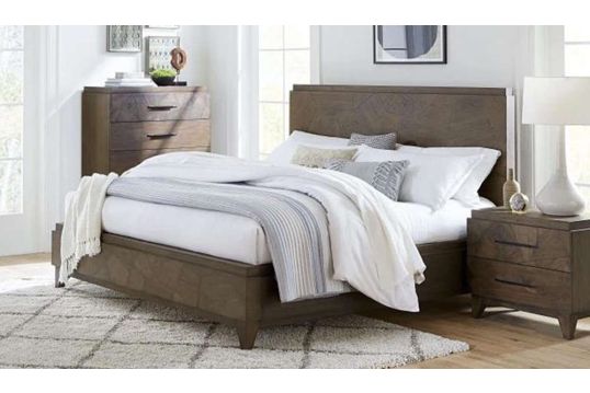 Broderick Cal King Bed
